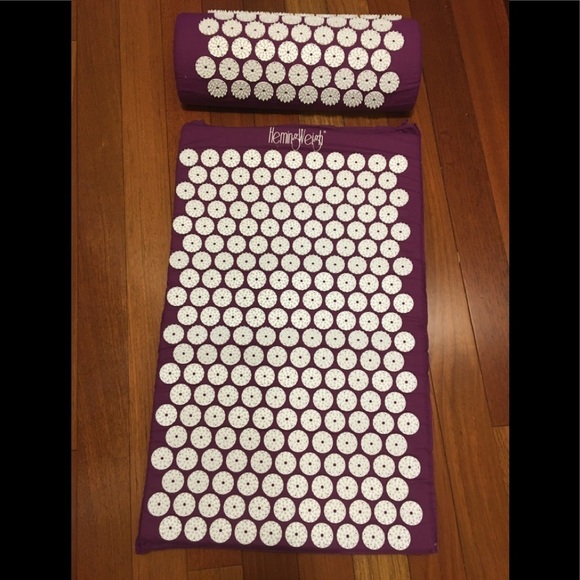 HemingWeigh Complete Acupressure Mat/Pillow Set - Picture 4 of 10